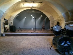 Installateur toile tendue isolation phonique lyon