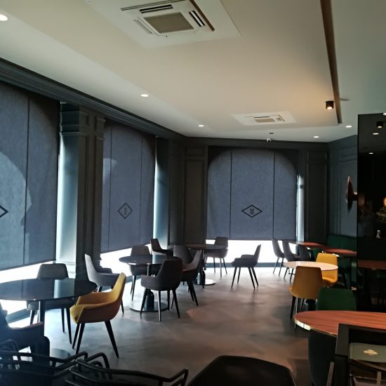 Installateur toile acoustique salle de restaurant Lyon