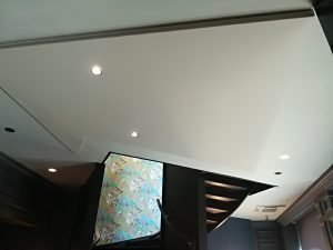 Toile tendue rétroéclairée blanche